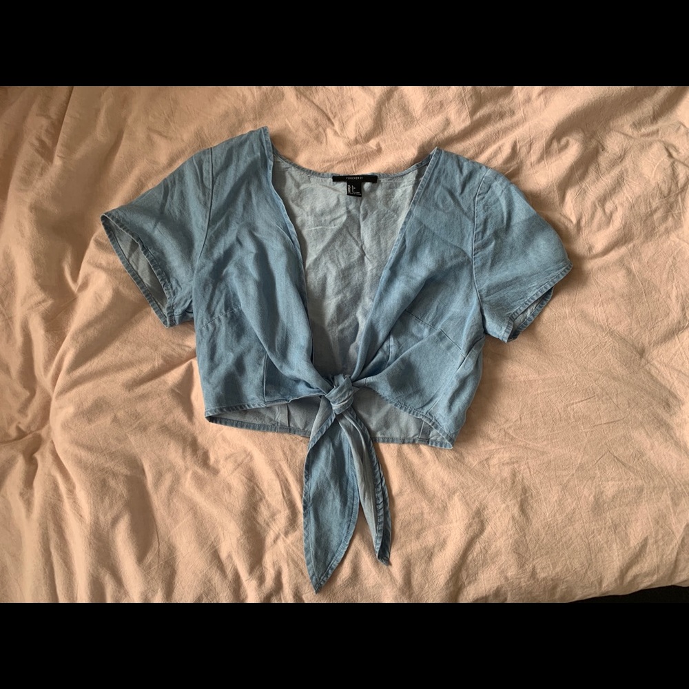 Forever 21 denim Tie Top L